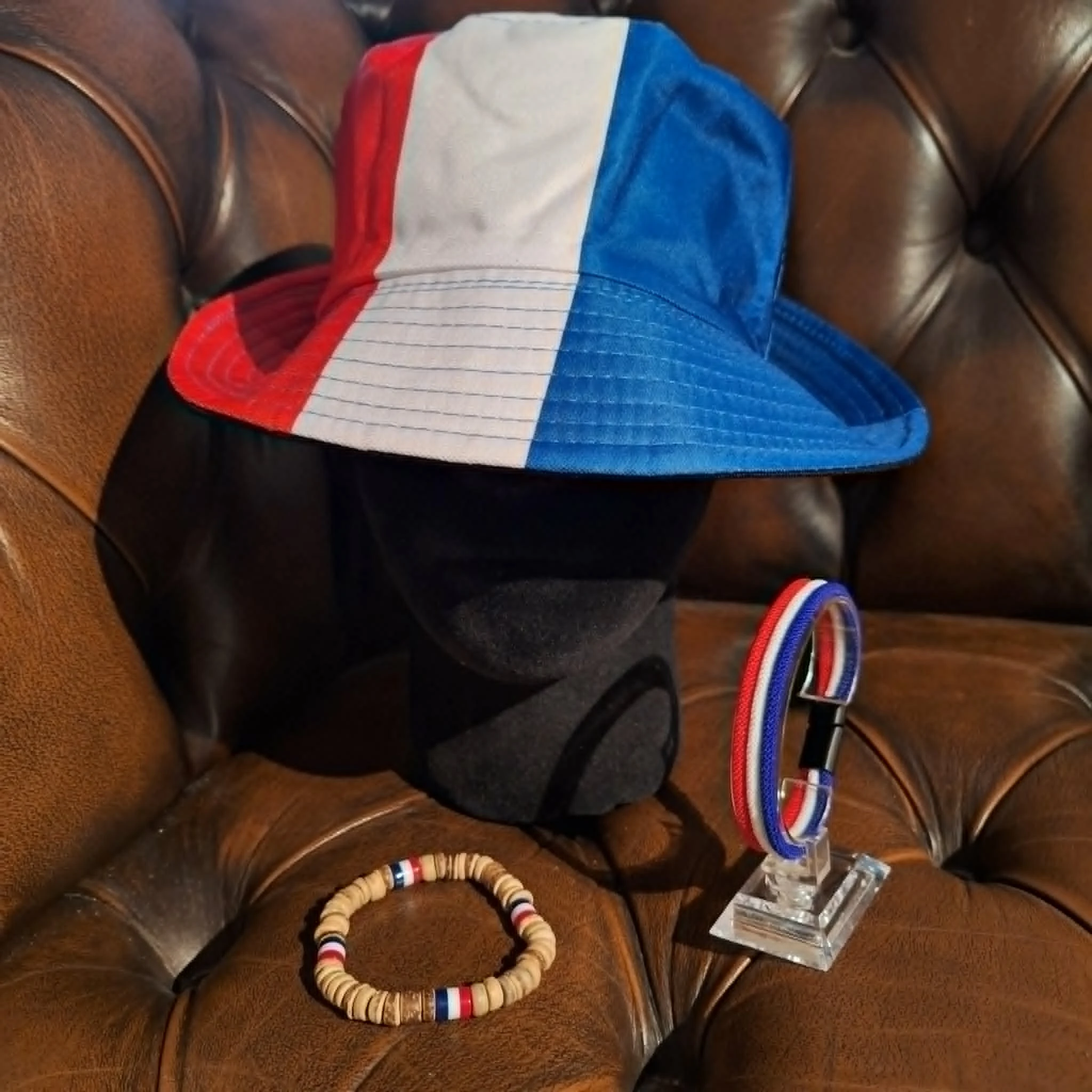 Bob France + Bracelets Tricolores : le lot parfait du supporter